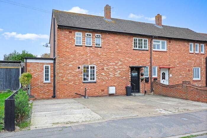 3-bed semi-detached on Beamish Close, North Weald, CM16, £450,000