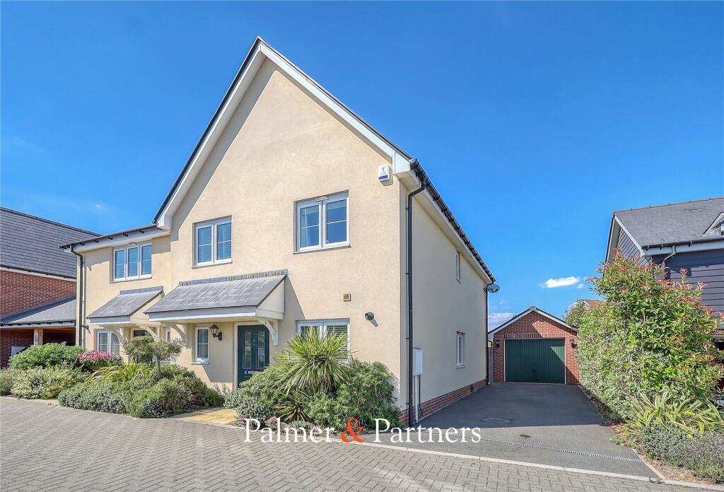 3-bed semi-detached on Hedgecock Link, Broomfield, Chelmsford, Essex, CM1, £425,000