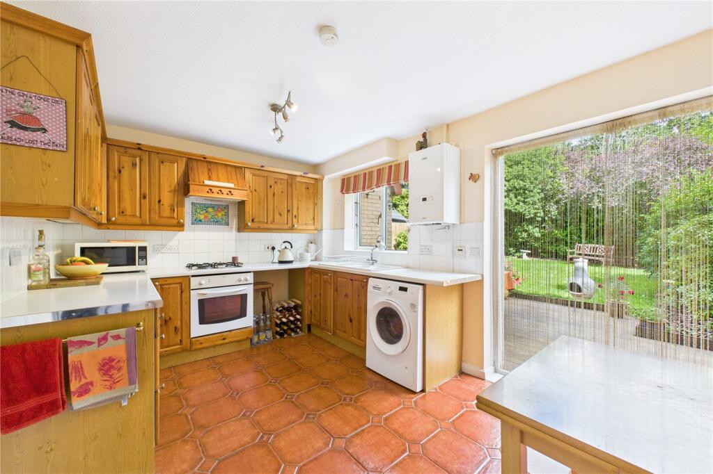 House in Basingstoke and Deane, Chineham - View 5