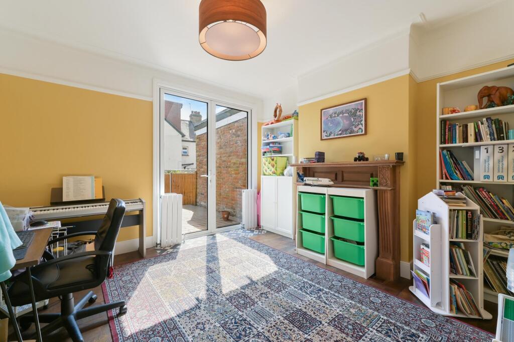 House in Twickenham - View 5