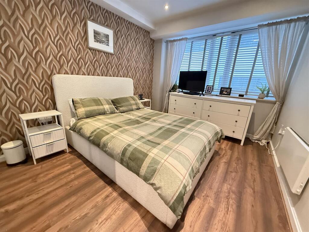 Apartment in Manchester - More