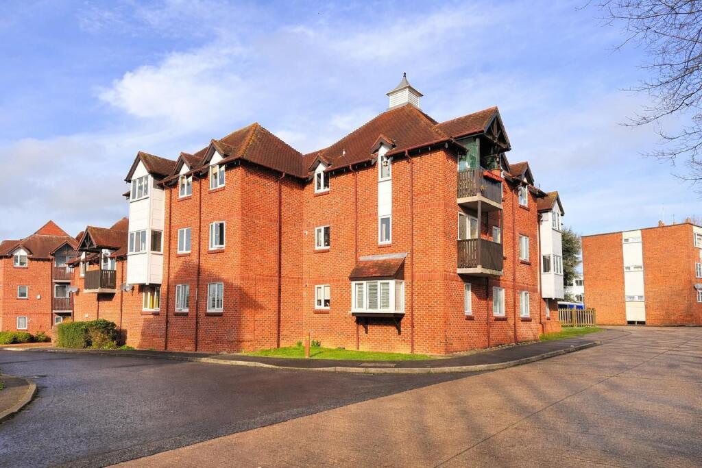 Main image of property: South Court, Summerfields, Ingatestone