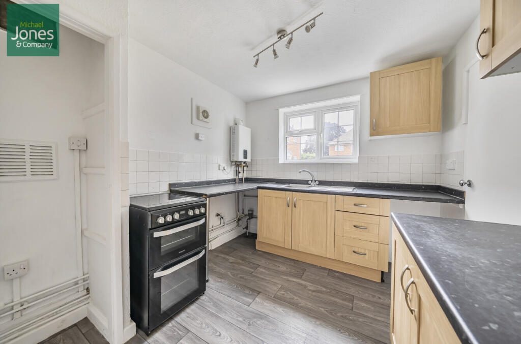 Furzedown, Littlehampton, West Sussex, BN17 - View 2