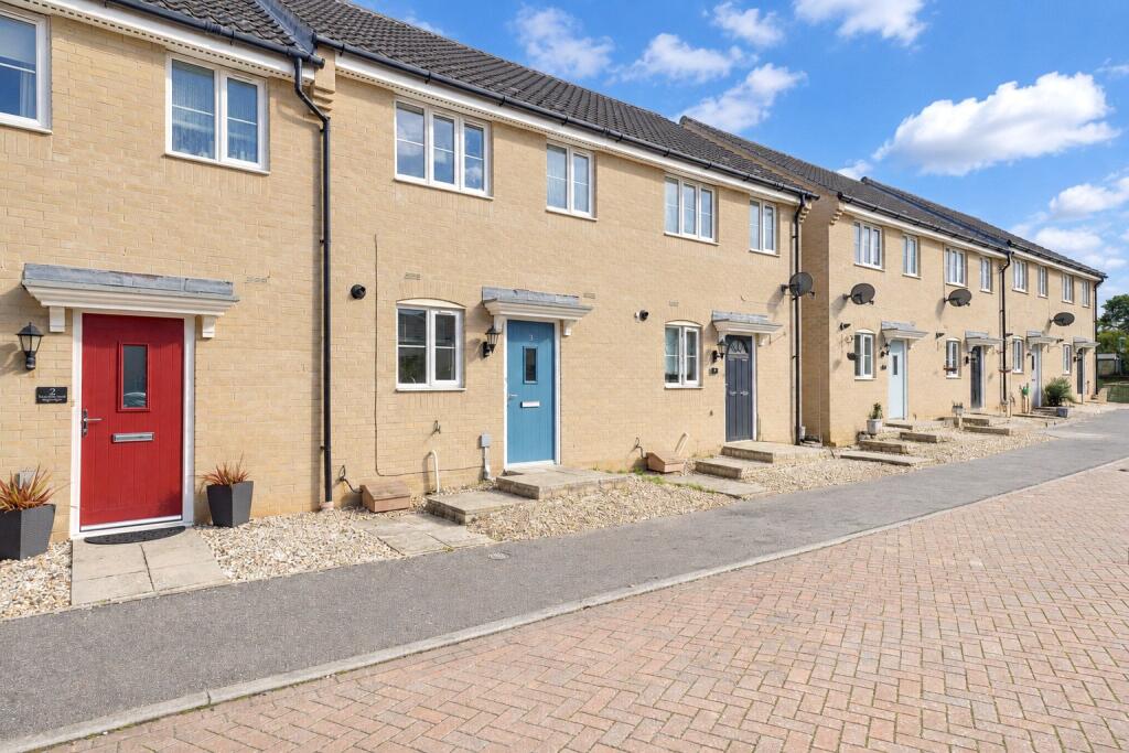 2-bed terraced on Blackthorn Close, Red Lodge, Bury St. Edmunds, Suffolk, IP28, £215,000