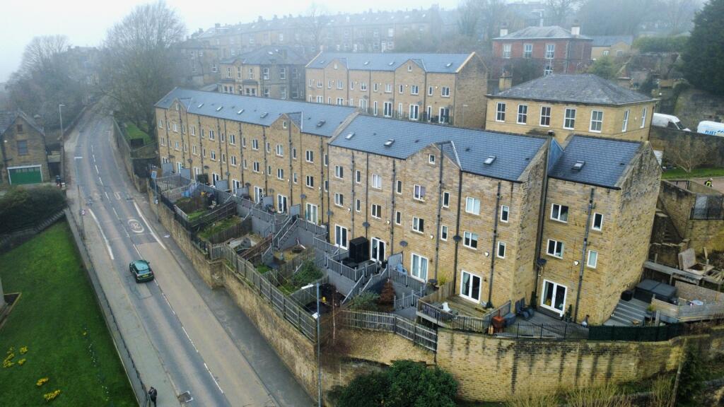 Main image of property: 1-27 (Odd, no 13) Eaglescliffe, Beech Road, Sowerby Bridge, West Yorkshire, HX6