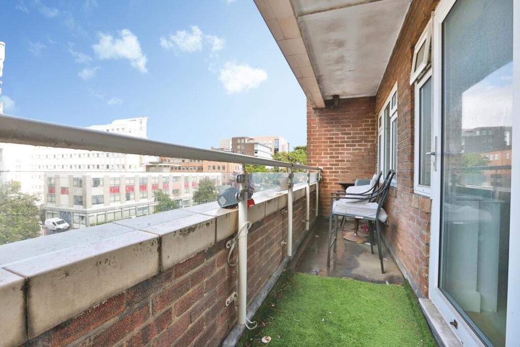 Apartment in Bournemouth - View 5
