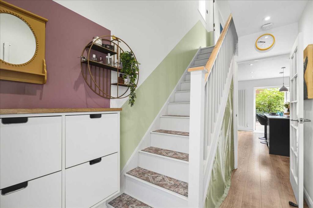 House in Milton Keynes, Monkston, Kents Hill, Monkston and Brinklow - View 4