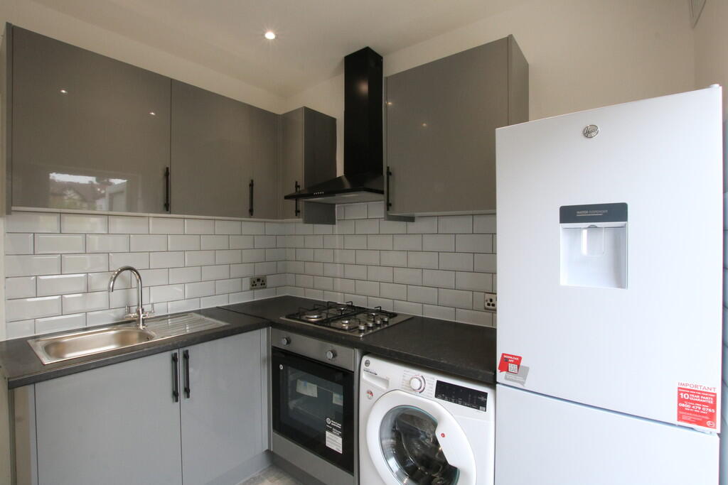 Apartment in London - View 2