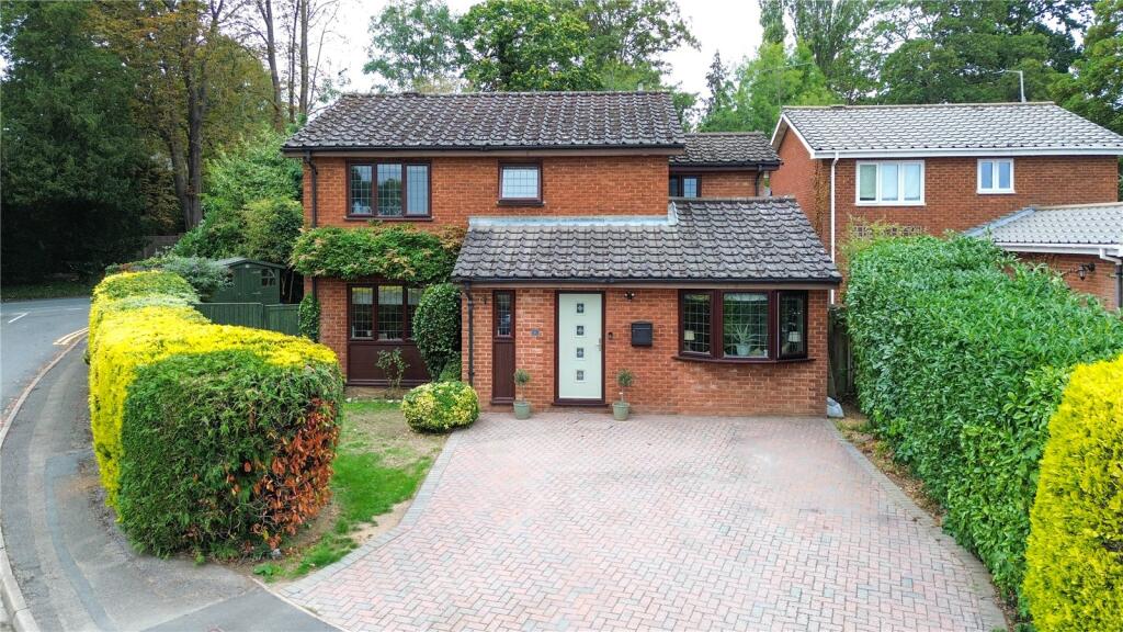 Main image of property: Cedarwood Crescent, Caversham, Reading, Berkshire, RG4