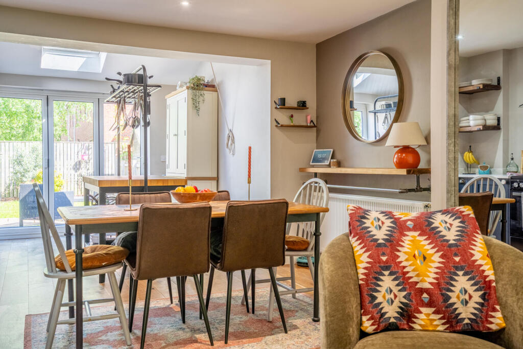 House in York, Knapton, Chapelfields - More