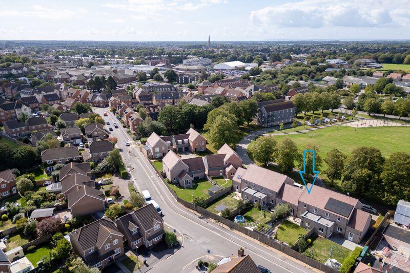 4-bed semi-detached on Boundary Lane, Chichester, £625,000