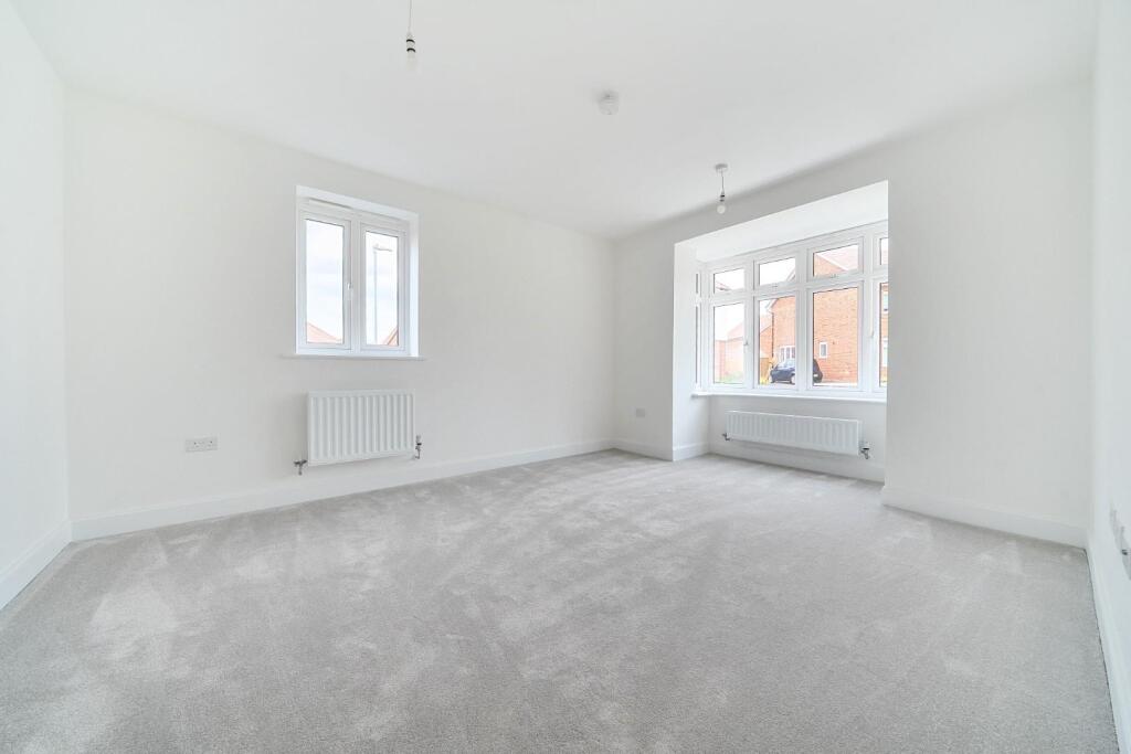 Hamstreet, Ashford TN26 2EA photo 4