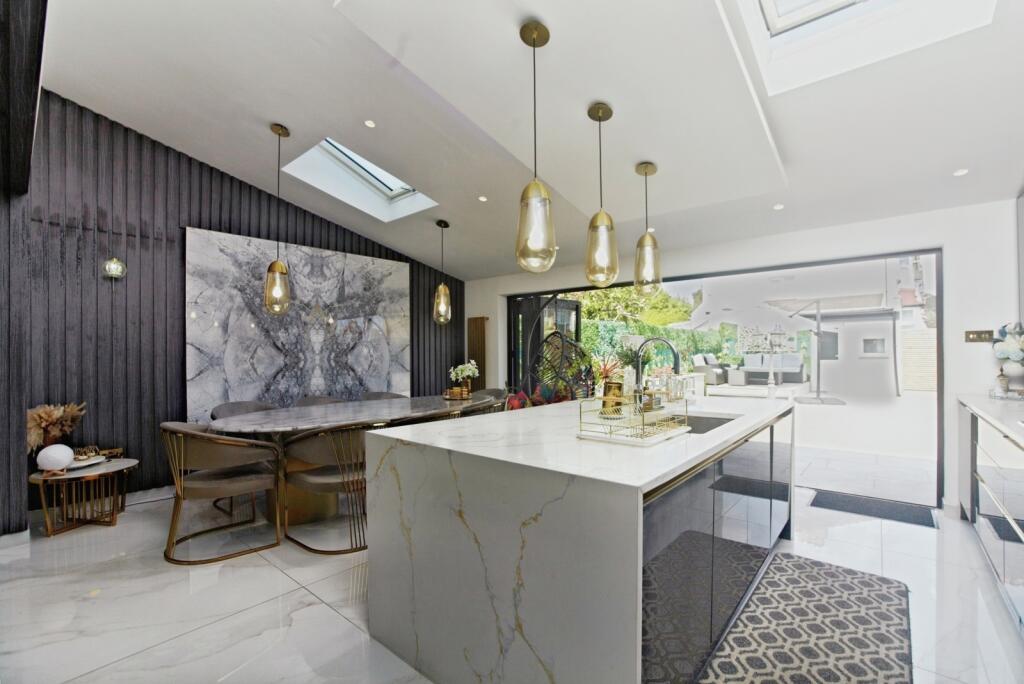 Main image of property: Green Lane, LONDON, London, SW16