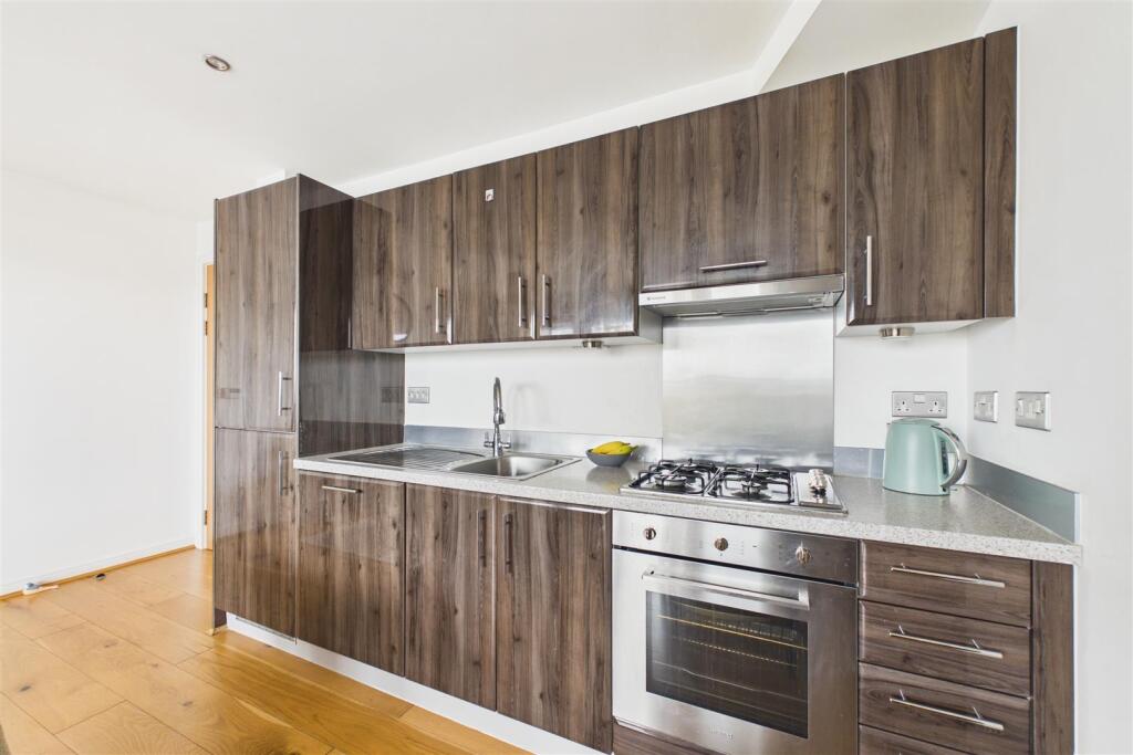 Apartment in Bristol, Finzels Reach, Broadmead - View 3