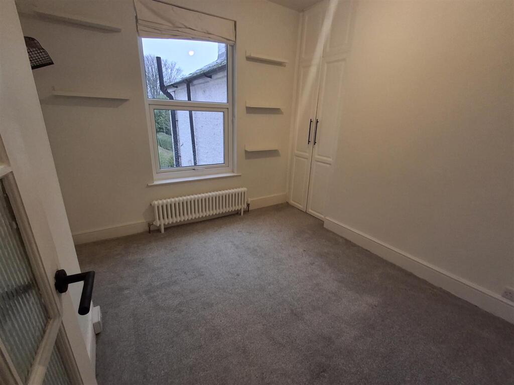 Institute Road, Kings Heath, Birmingham – další