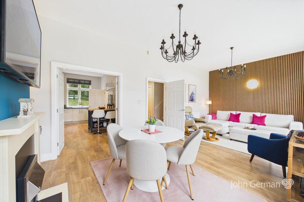 House in South Derbyshire, Bretby - More