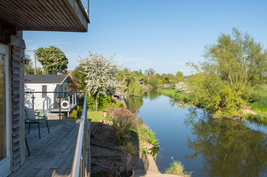 The Retreat, Lower Holme, Zouch photo 3
