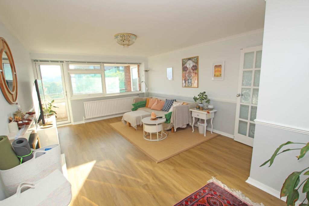 Apartment in Brighton - View 2