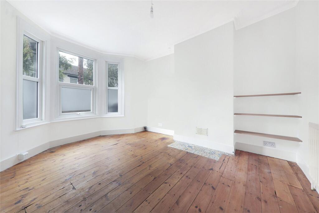 Apartment in London, Leyton - View 3