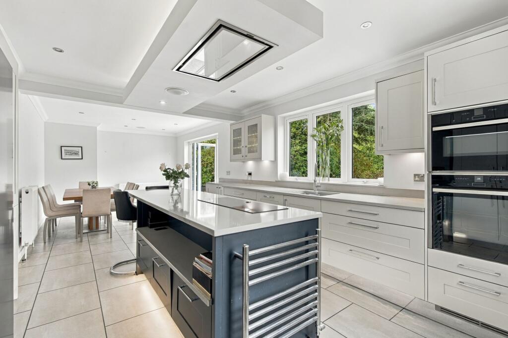 House in Slough - View 4