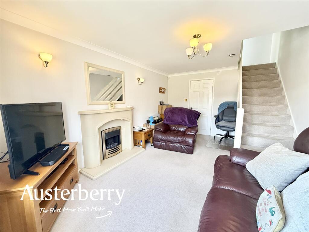 House in Stoke-on-Trent - View 3