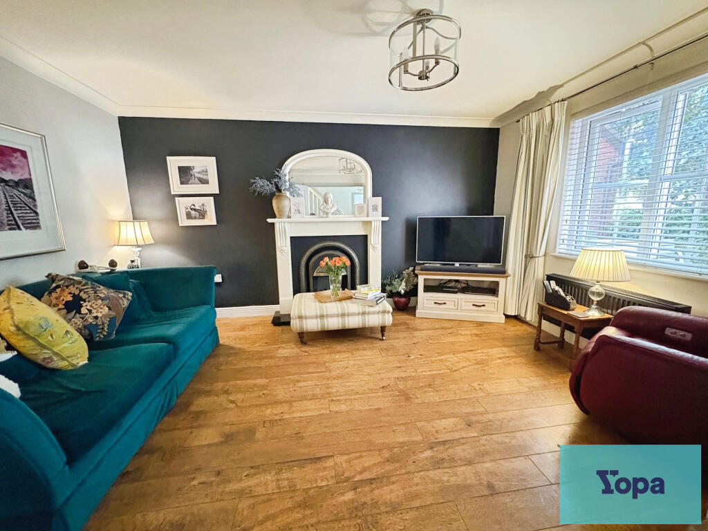 House in Stoke-on-Trent - View 2