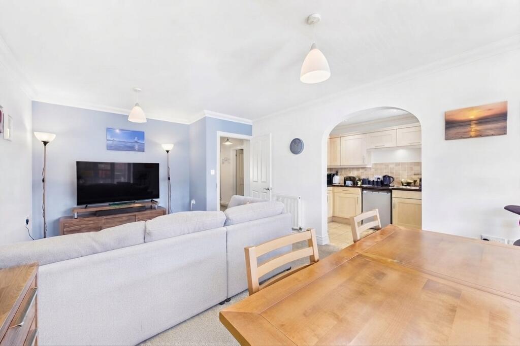 Apartment in Guildford - View 4