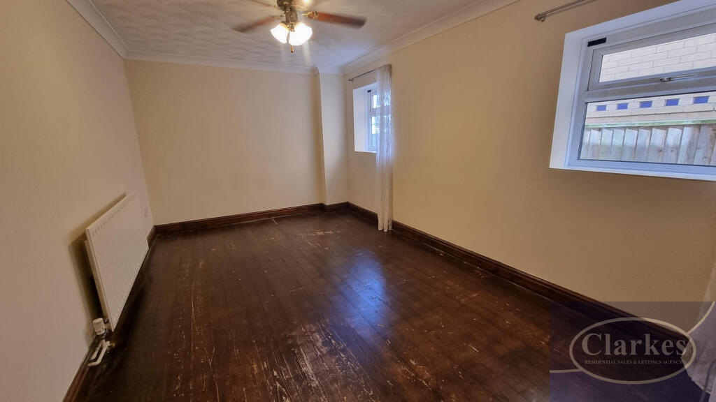 Apartment in Bournemouth, Boscombe - More