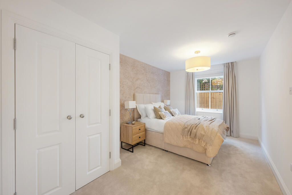 Apartment in London, Coombe - More