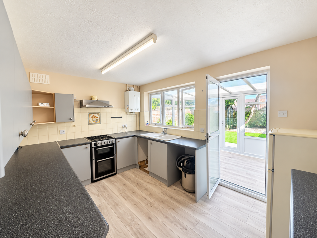 House in Maidstone, Staplehurst - View 3