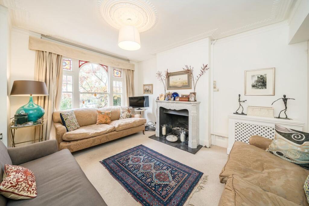 House in London, Sands End, Fulham - View 2