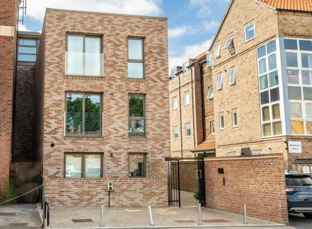 Main image of property: Bootham Row, York, North Yorkshire, YO30