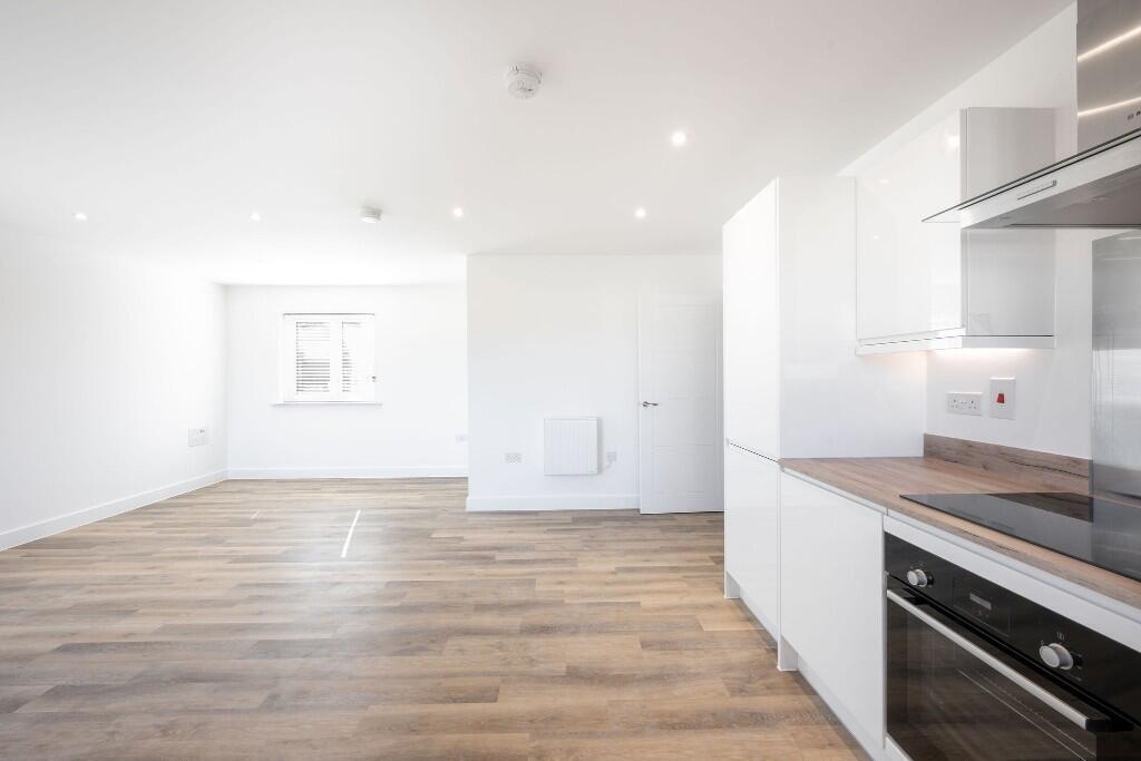 Apartment in Finchampstead - View 4