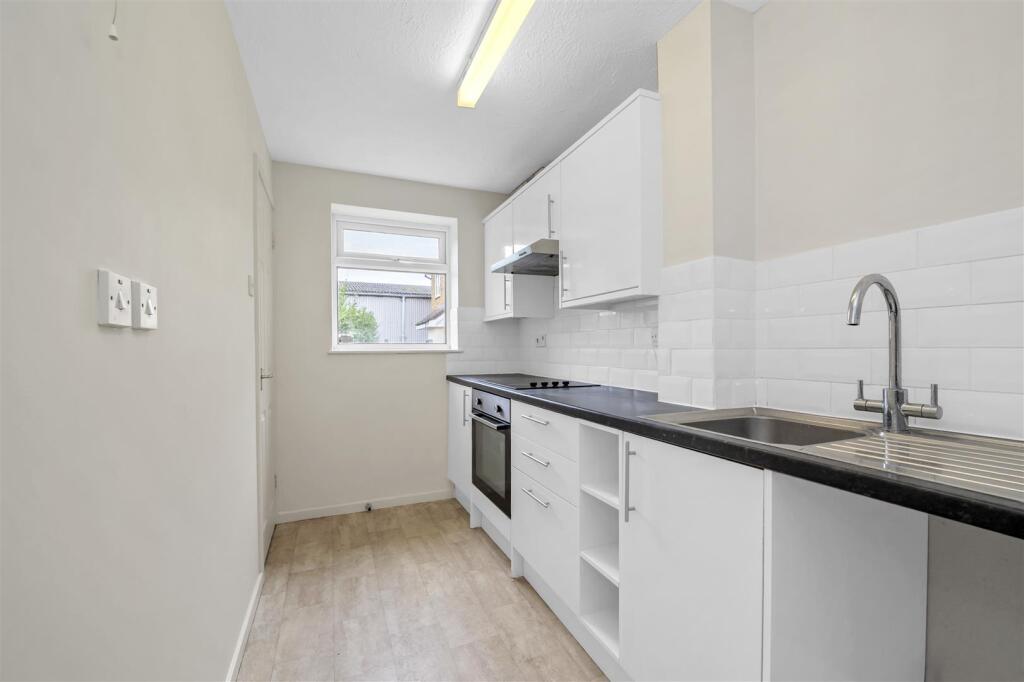 House in Ipswich - View 4