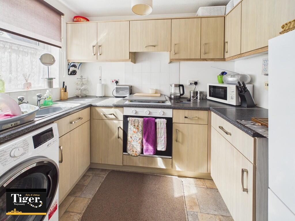 Camborne Court, Blackpool photo 3