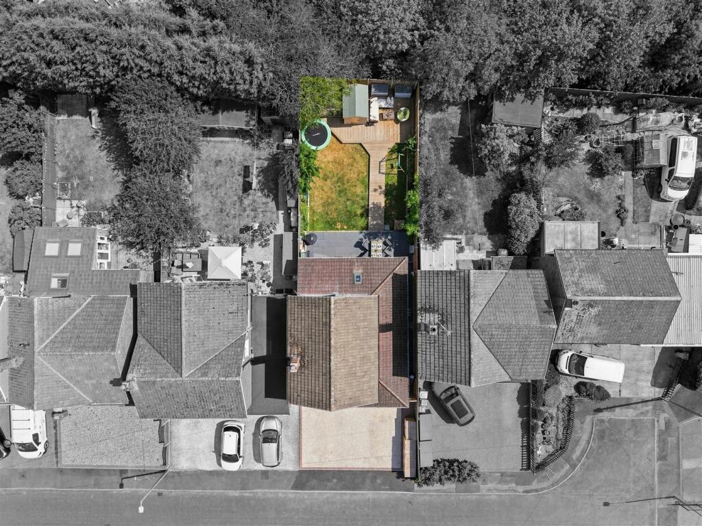 Leeway Road, Southwell photo 2