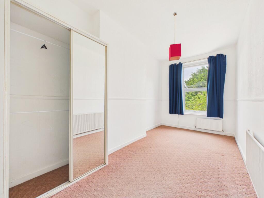 Apartment in Canterbury - More