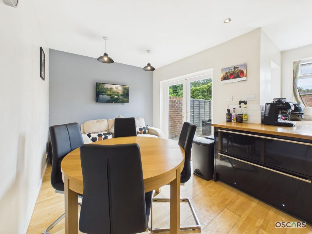 House in Cottingham, New Village, East Riding of Yorkshire - View 4