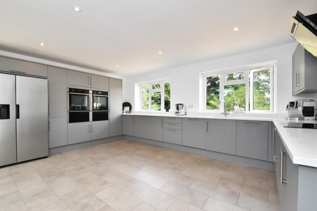 House in Tonbridge - More