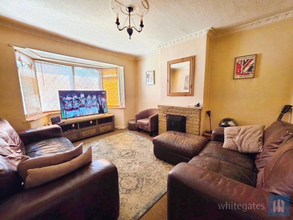 House in Kirklees, West Yorkshire - More