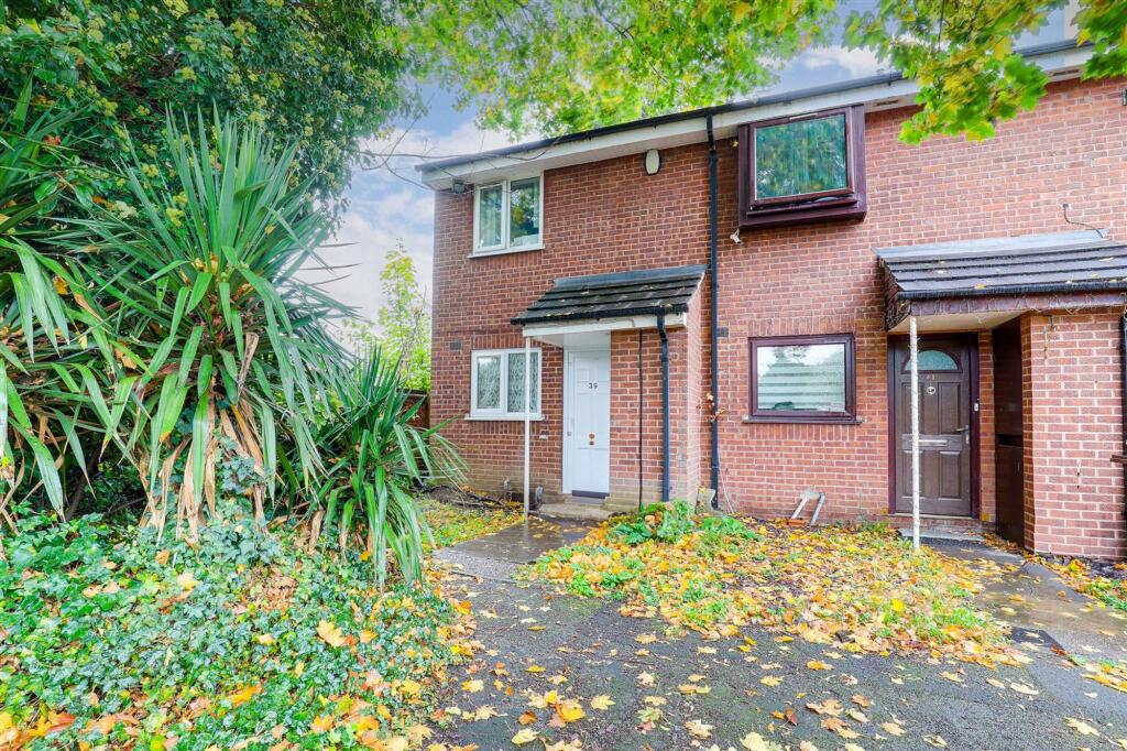 2-bed terraced on Mickledon Close, Nottingham, NG2, £150,000