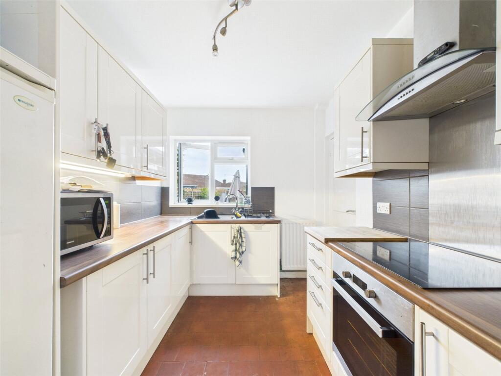 Melville Road, Churchdown, Gloucester, Gloucestershire, GL3 photo 4