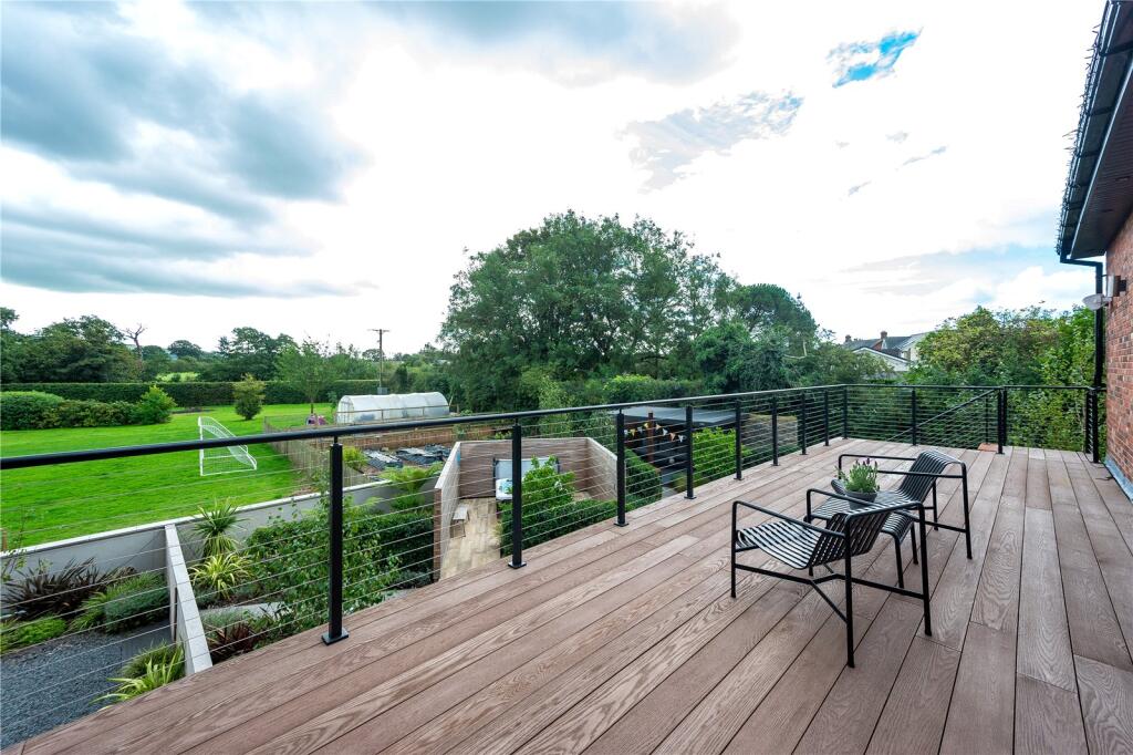 House in Preston - View 5