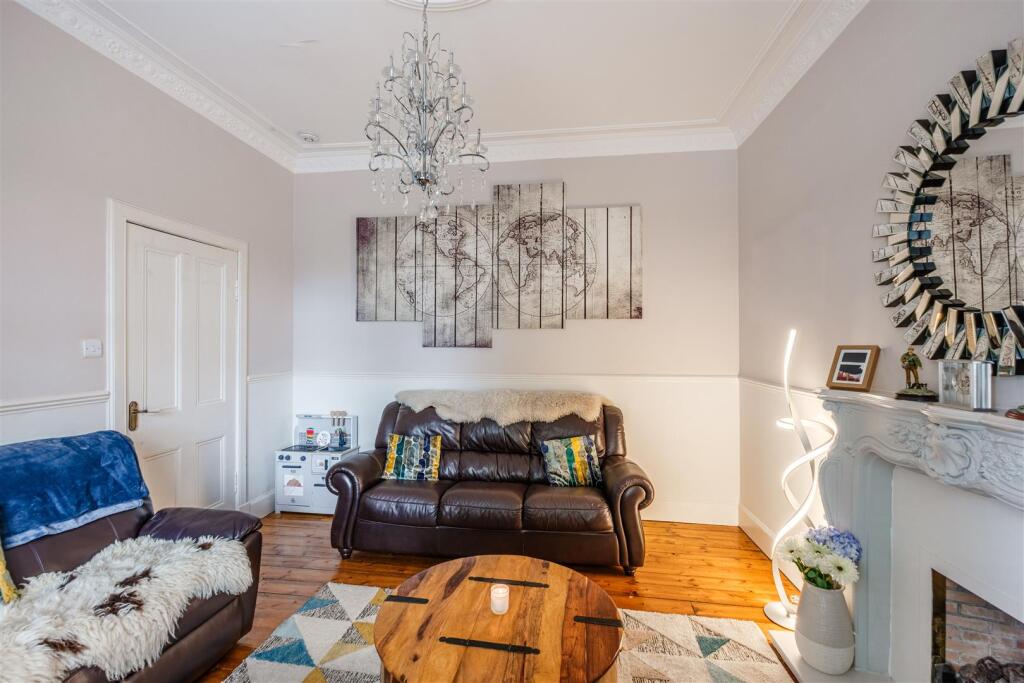 House in Stonehouse, South Lanarkshire - More