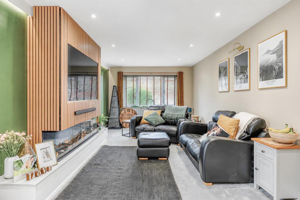 Parkfield Way, Mirfield photo 4