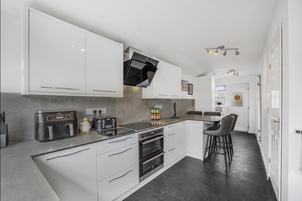House in Sheffield, Bradway - View 5