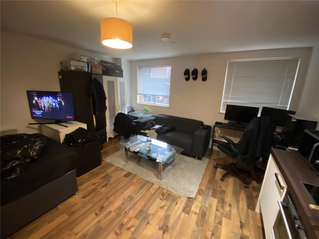Apartment in Manchester - View 4