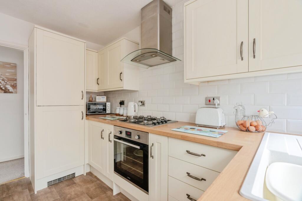 Crow Wood Avenue, Burnley, Lancashire, BB12 - More