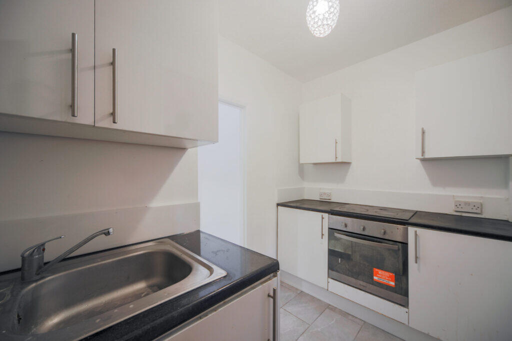 Apartment in London, Streatham - More