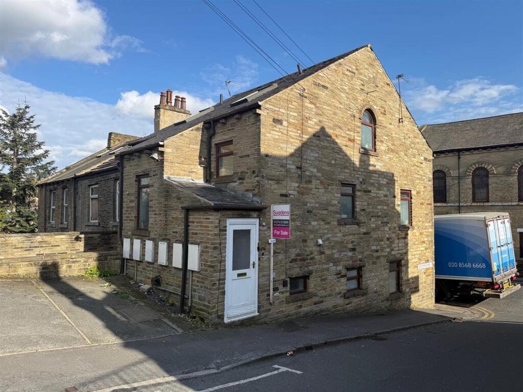 Main image of property: Stony Lane, Bradford